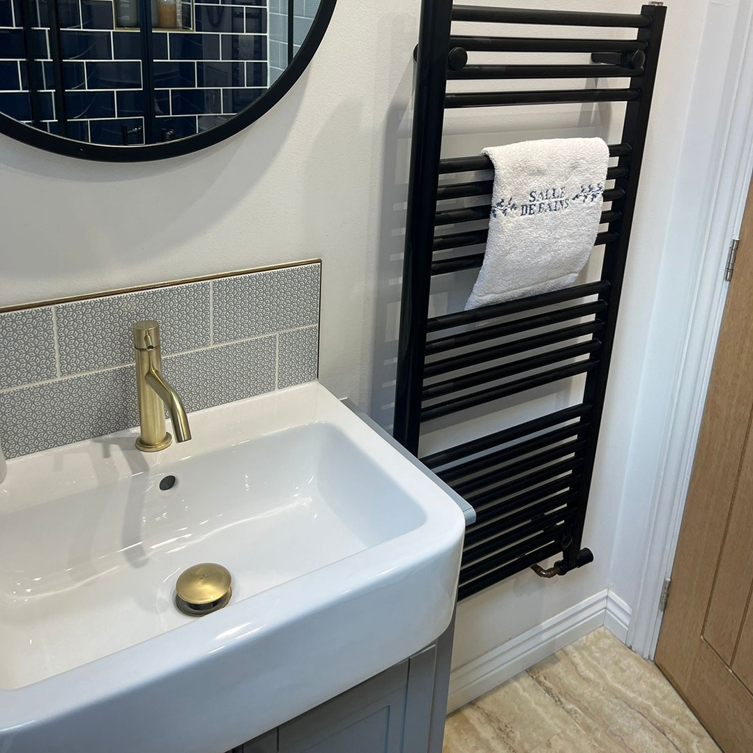 Airbnb Cleaner Gloucester